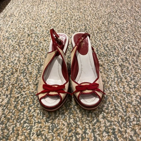 Designer - Picture 2 of 3